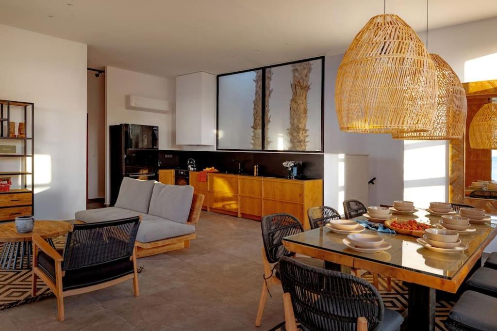 Beachfront Crystalia * Lachania